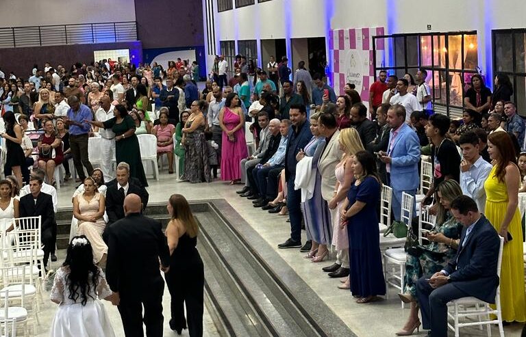 6º CASAMENTO COMUNITÁRIO DE APARECIDA DE GOIÂNIA: EVENTO MARCADO PELA UNIÃO DE 164 CASAIS